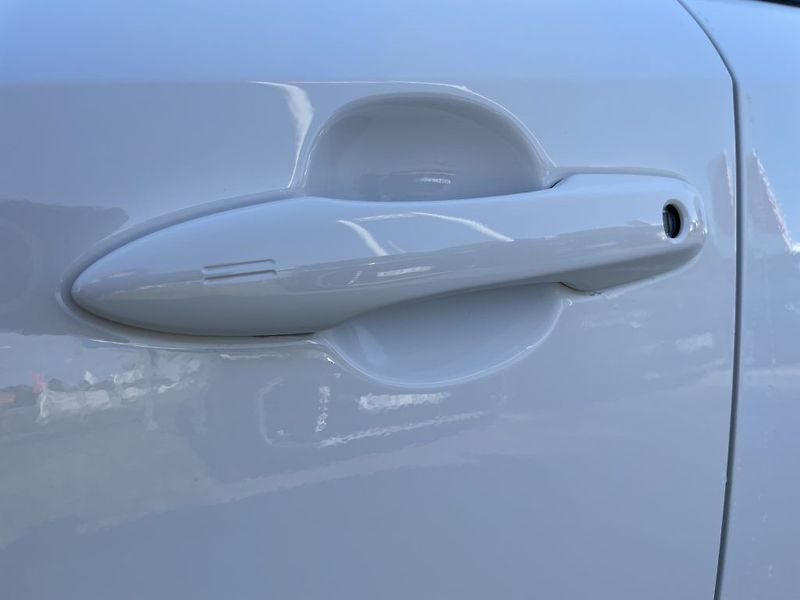 Toyota Corolla SD 1.8 Hybrid ODBĚR 7/2026 - fotka 26 z 26