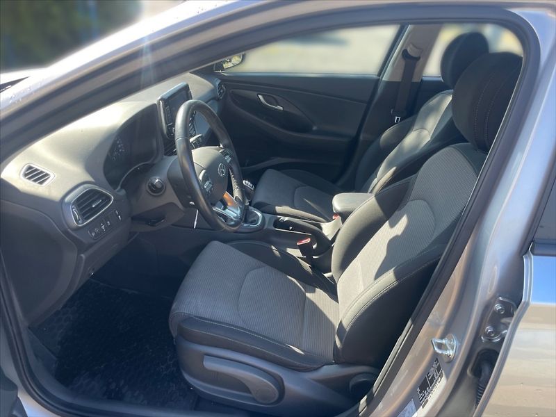 Hyundai i30 1,5 T MHEV Comf kombi - fotka 7 z 11