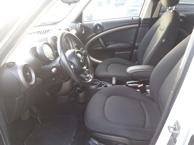Mini Countryman 1.6i,90kW,AUTOMAT,NAVI,EL.ŠÍBR - fotka 14 z 20