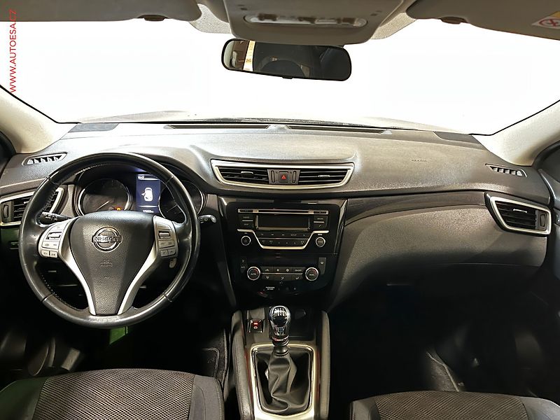 Nissan Qashqai (2014) 1.2 DIG-T, ČR, Acenta - fotka 8 z 16