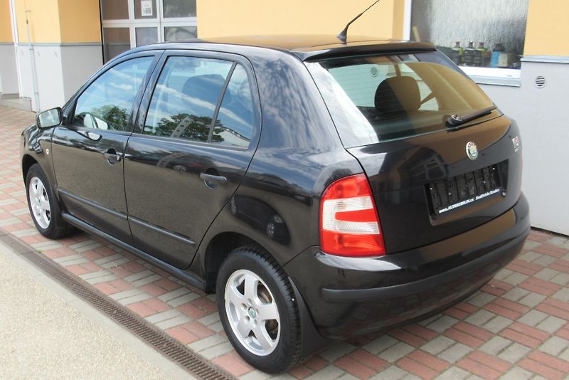 Škoda Fabia 1.4 16V KLIMA - fotka 2 z 14