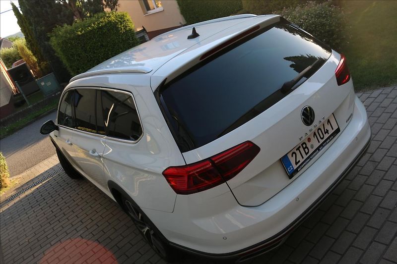 Volkswagen Passat 2,0 ALLTRACK, ČR, 4Motion,DSG - fotka 13 z 75