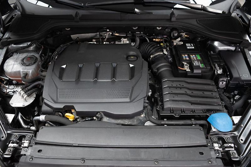Škoda Octavia 2.0TDI DSG*ACC*MIRROR-LINK*DPH - fotka 26 z 32