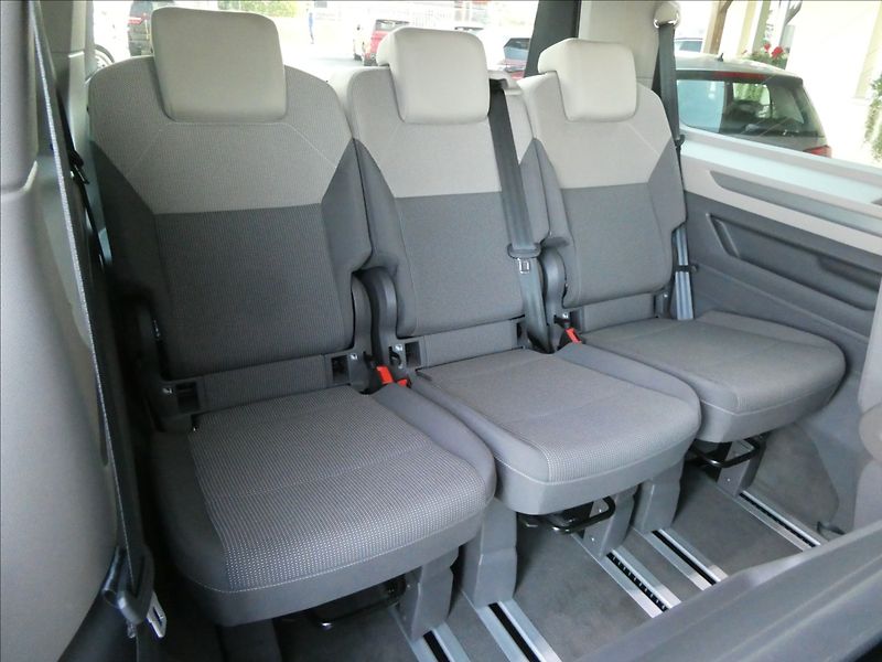 Volkswagen Multivan 2,0 TDi BULLI 1.MAJITEL,DPH,ČR - fotka 30 z 45