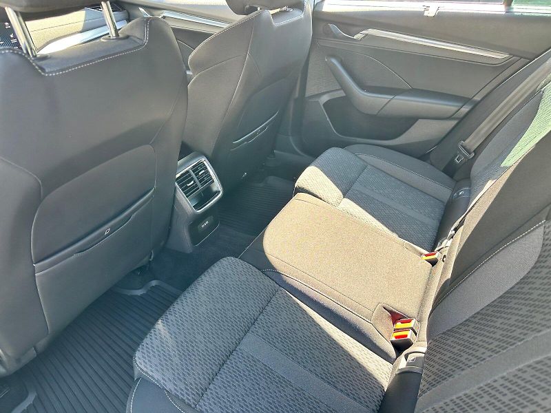 Škoda Octavia (2021) 2.0 TDI 110kW DSG Style Combi - fotka 17 z 22