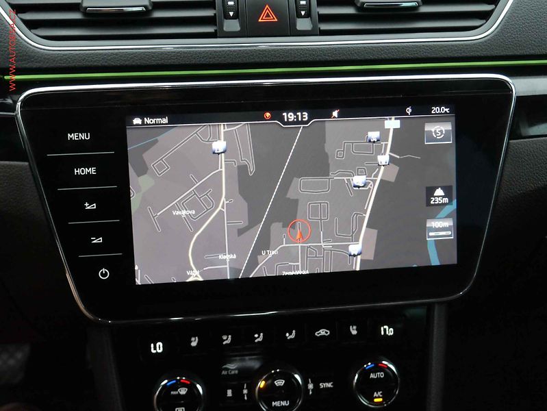 Škoda Superb (2019) 2.0 TDi 4x4, ČR, DSG, kůže - fotka 13 z 20