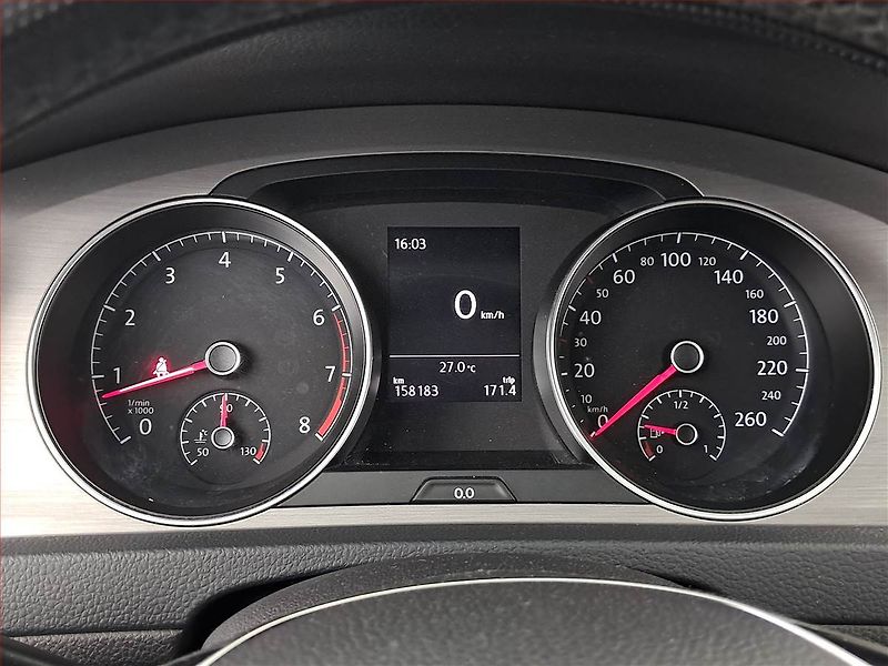 Volkswagen Golf (2014) 1.2 TSI, Tempomat - fotka 11 z 17