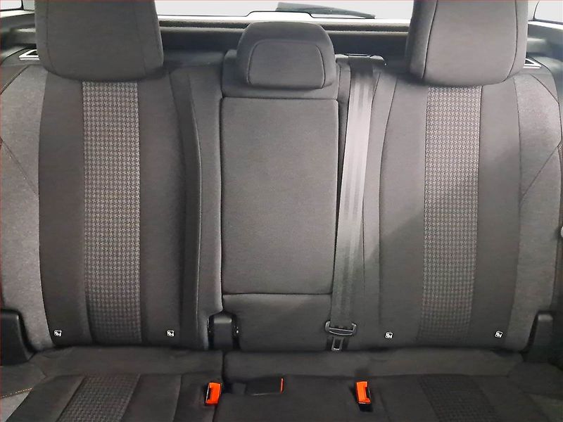 Peugeot 3008 (2020) 1.5 BlueHDi, Navi, Tempomat - fotka 10 z 19