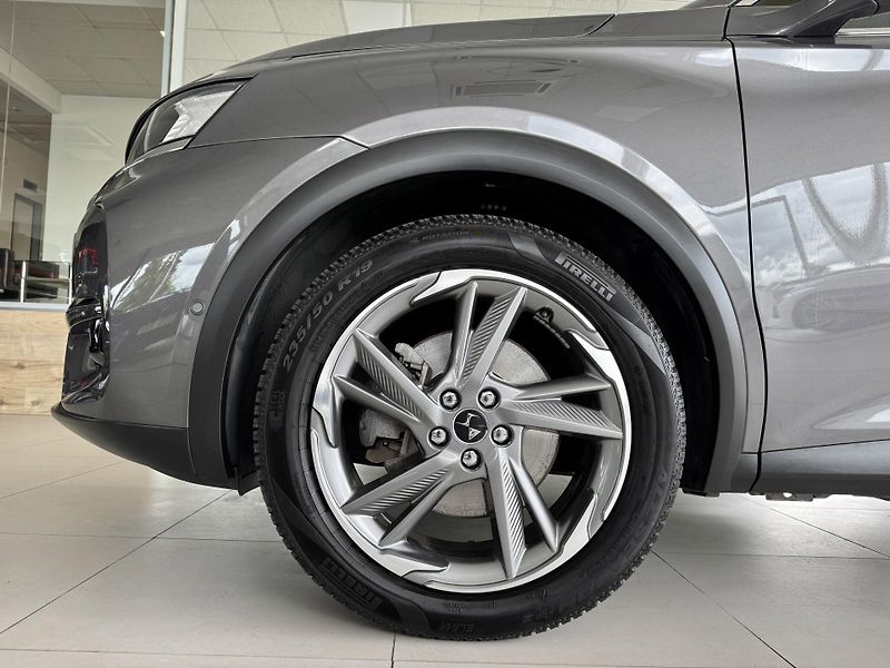 DS Automobiles DS7 Crossback 1,6 E-TENSE 300*AT8*4x4*RIVOLI - fotka 46 z 47