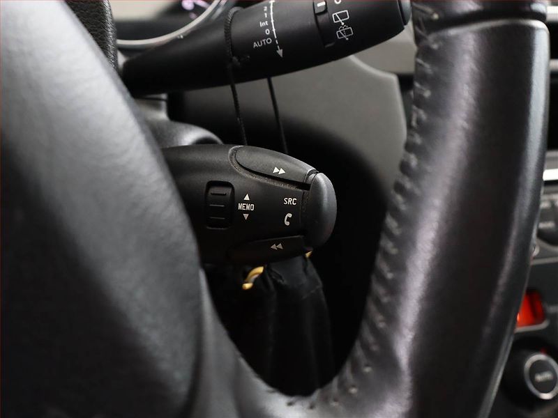 Peugeot 5008 (2016) 1.6 BlueHDi, Automat, Navi - fotka 14 z 18