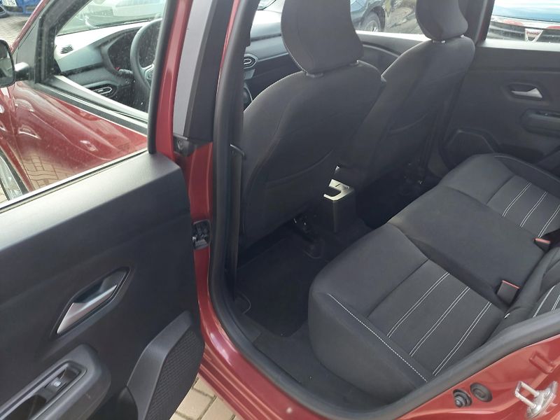 Dacia Sandero (2023) III. TCe 90 - fotka 21 z 31