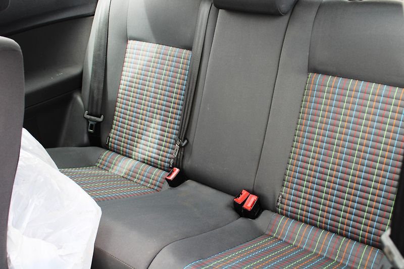 Volkswagen Polo (2007) 1,2i KLIMA EL.OKNA  SERVO ABS - fotka 10 z 16