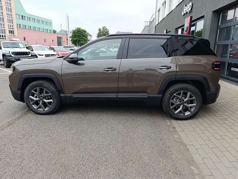 Jeep Compass (2026) First Edition e-Hybrid 145k - fotka 11 z 30
