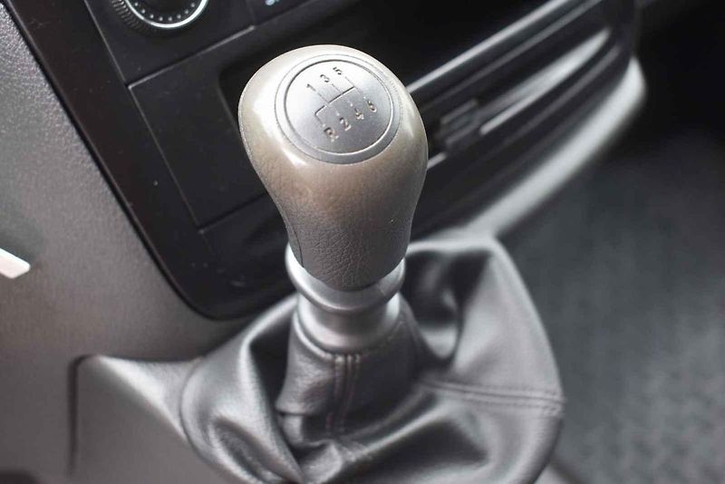 Mercedes Vito druhé generace stále vypadá k světu