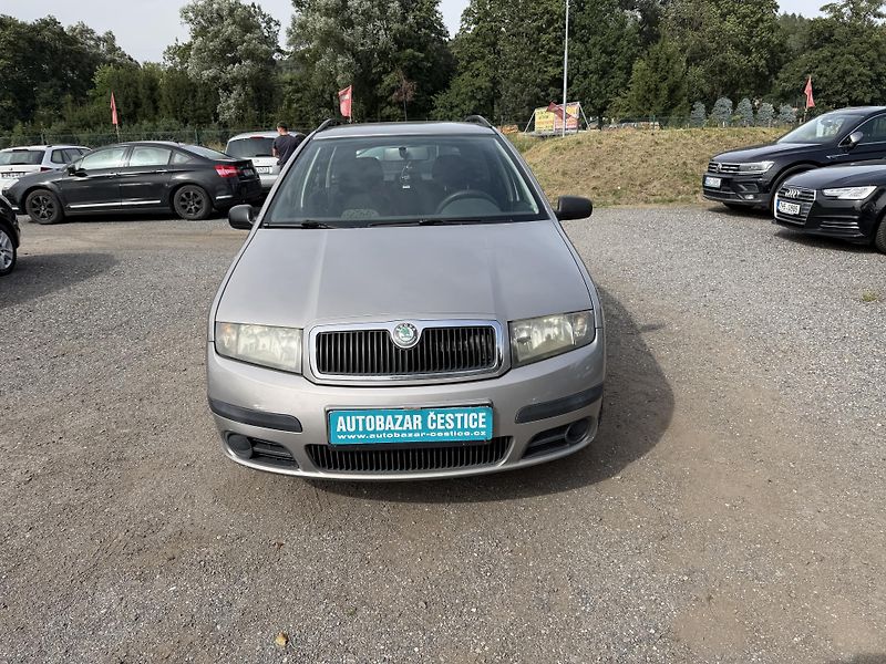 Škoda Fabia 1.2i - fotka 2 z 18