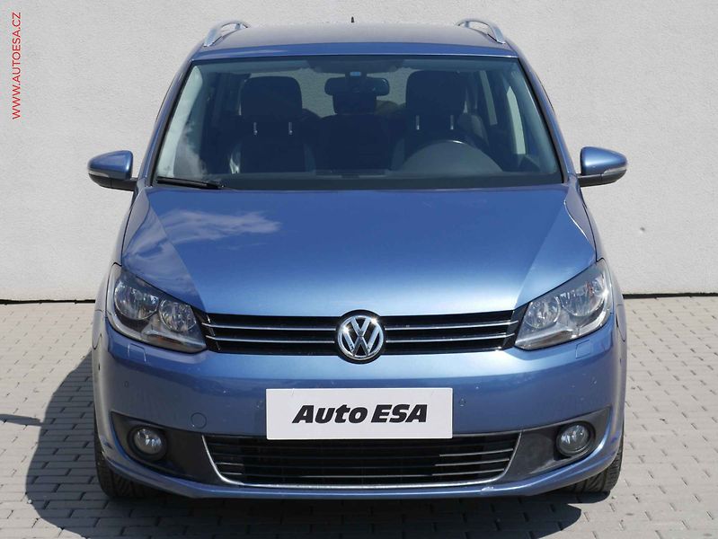 Volkswagen Touran (2013) 2.0 TDI, Xenon, webasto - fotka 2 z 23