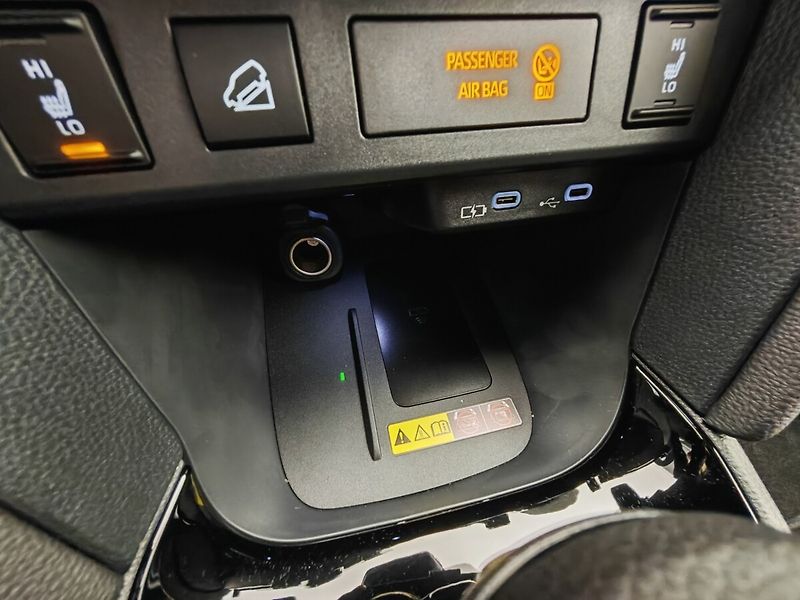 Toyota Yaris Cross 1.5 Hybrid e-CVT Style 4x4 - fotka 17 z 20