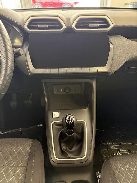 MG ZS (2025) 1.5 essential (excite) - fotka 11 z 15