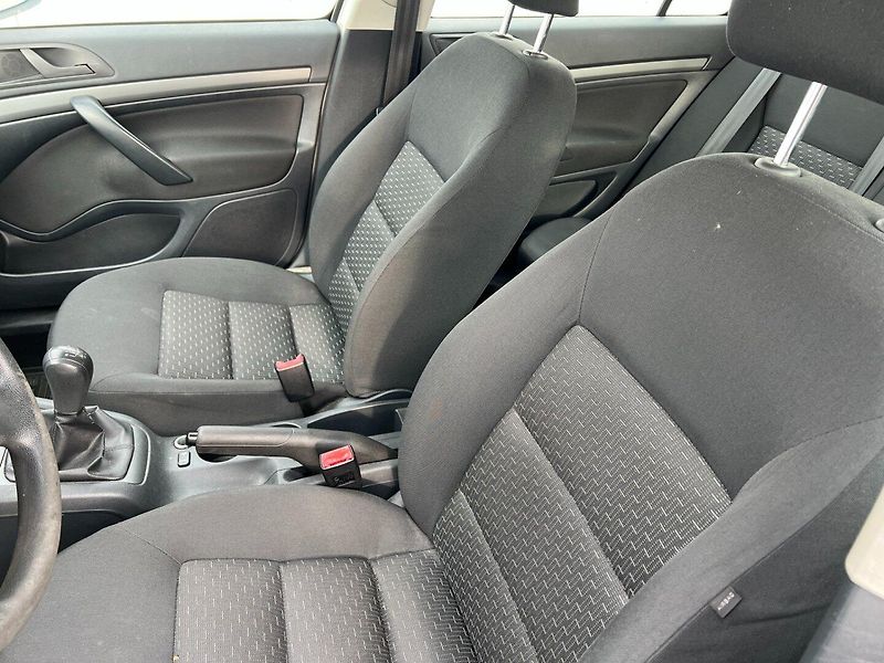 Škoda Octavia (2013) 1.6TDi 77kW! 2x kola! - fotka 14 z 17