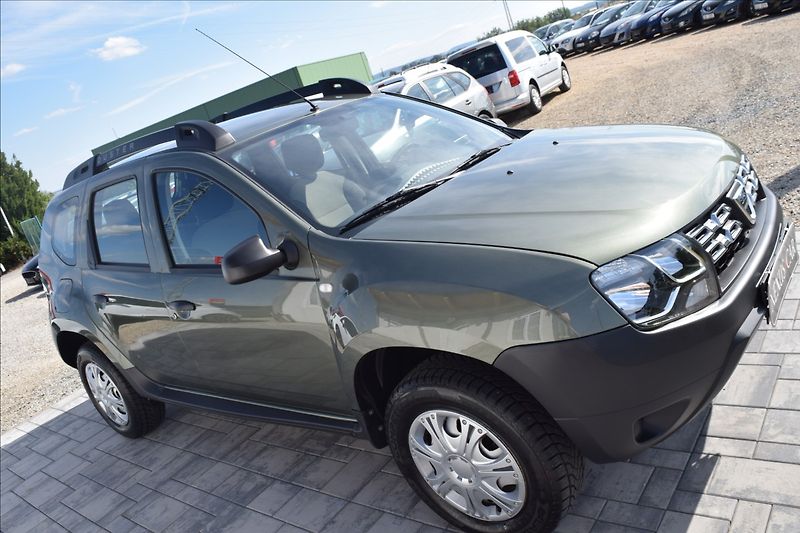 Dacia Duster 1,6 I 77KW NÍZKÉ KM 2XKOLA TOP - fotka 4 z 44