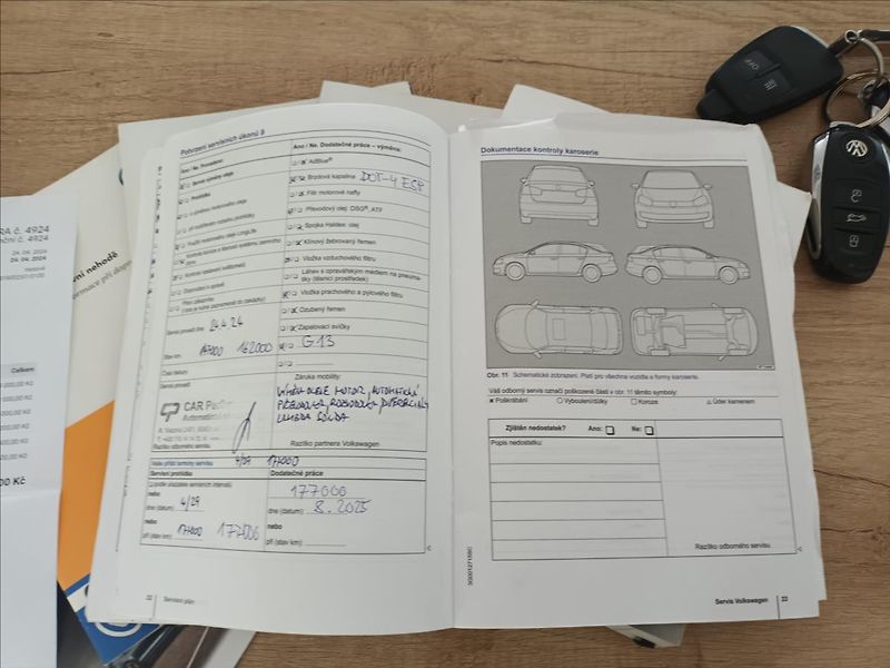 Volkswagen Touareg 3,0 TDI 193Kw,R-Line,ČR,TAŽNÉ, - fotka 48 z 50