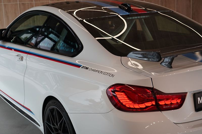 BMW M4 GTS DTM Champion Edition - fotka 19 z 44