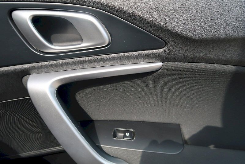 Kia Ceed (2022) Sportswagon 1,0 T-GDI/88 kW - fotka 16 z 30