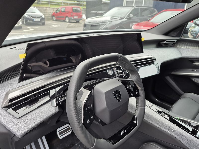 Peugeot 3008 (2026) GT Hybrid 145 e-DCS6  - fotka 18 z 27