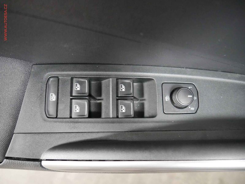 Škoda Fabia (2023) 1.0 TSi, ČR, servis.kniha - fotka 19 z 20