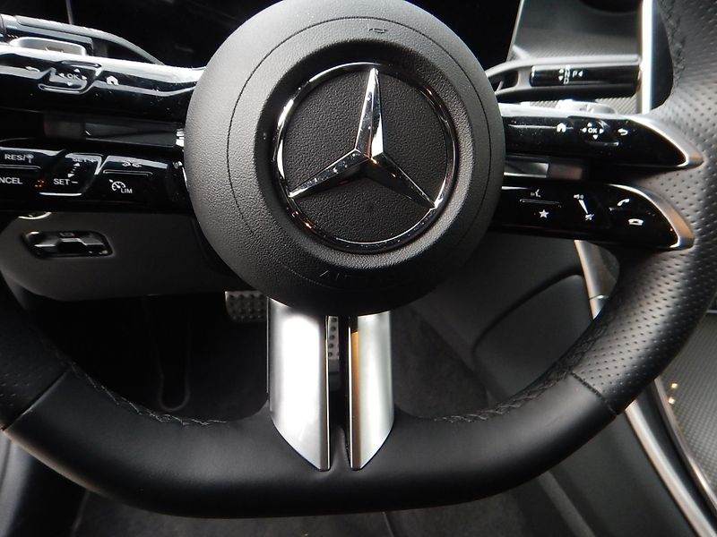 Mercedes-Benz GLC 220 D 4MATIC, ČR - fotka 21 z 25