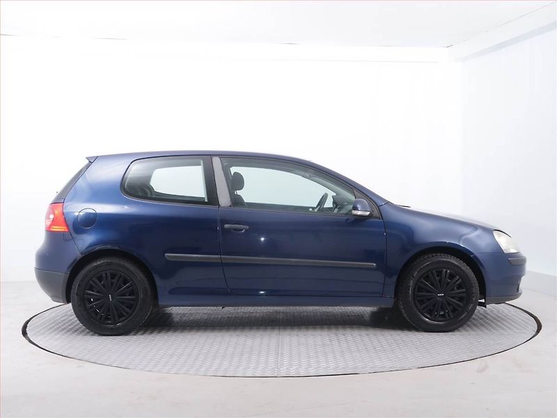 Volkswagen Golf (2005) 1.4 16V, levný provoz - fotka 6 z 14