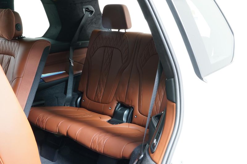BMW X7 Xdrive40d,Mpaket,ČR,DPH,Tažné - fotka 25 z 40