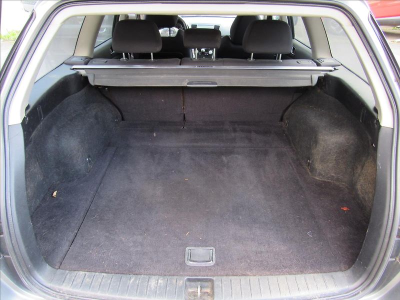 Subaru Legacy 2,0 R 121kW 4x4 - fotka 25 z 33