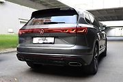 Volkswagen Touareg 3.0 TDI ve výbavě R-line.