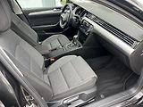 Volkswagen Passat (2024) 1.5TSI 110kW DSG 1.MAJITEL ČR - náhled 8