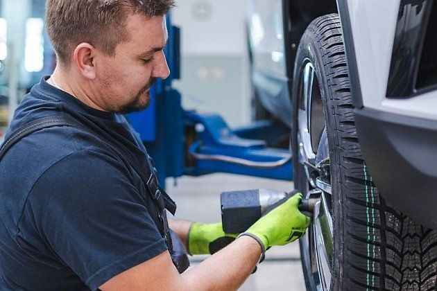Pneuservis, zdroj: Autocentrum Lukáš s.r.o.
