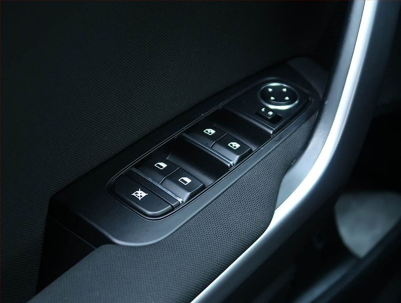 Kia Ceed (2025) Spin 1.0 T-GDI, ČR,1.maj - fotka 16 z 18