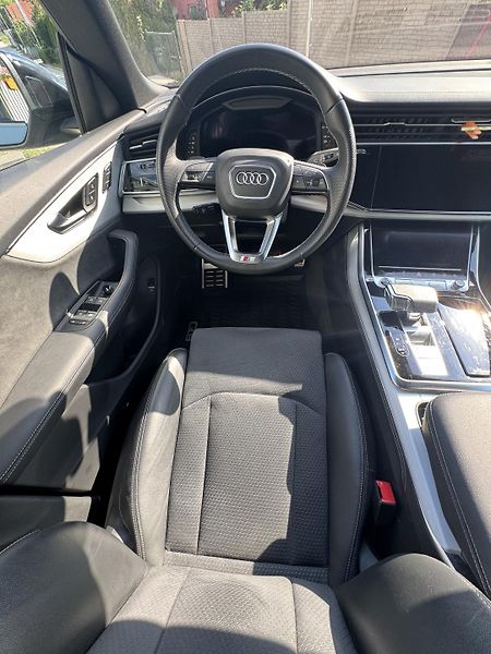 Audi Q8 55 TFSi 1.maj ČR DPH S-line - fotka 17 z 24