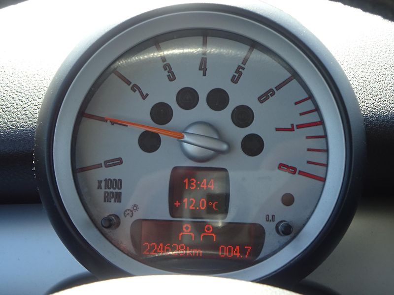 Mini One 1.4 70kW KLIMA SERVIS - fotka 11 z 20