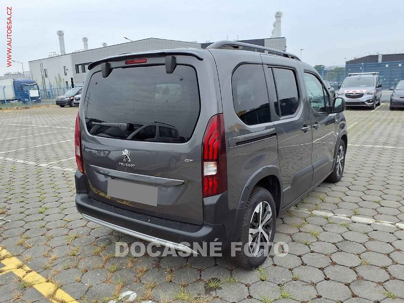Peugeot Rifter (2023) 1.5HDi, GT Line, navi - fotka 3 z 6