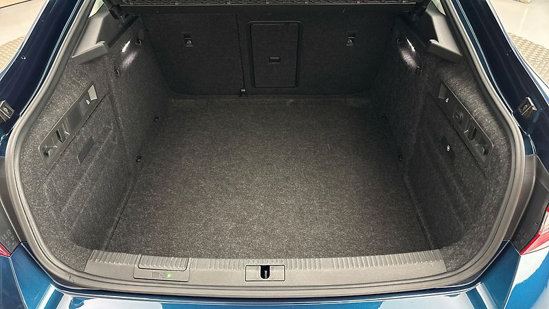 Škoda Superb 2.0 TDI DSG 4x4 Style - fotka 17 z 33