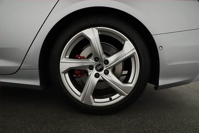 Audi A6 (2022) 55 TFSI e - fotka 20 z 20
