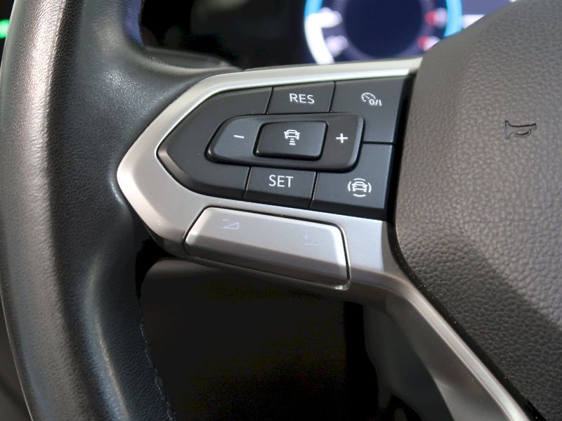Volkswagen Golf (2022) LIFE VARIANT 1,5TSI 96KW LED A - fotka 15 z 37