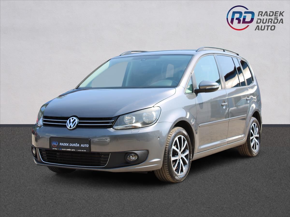 Volkswagen Touran 1,2 TSI  7 MÍST,VÝHŘEVY