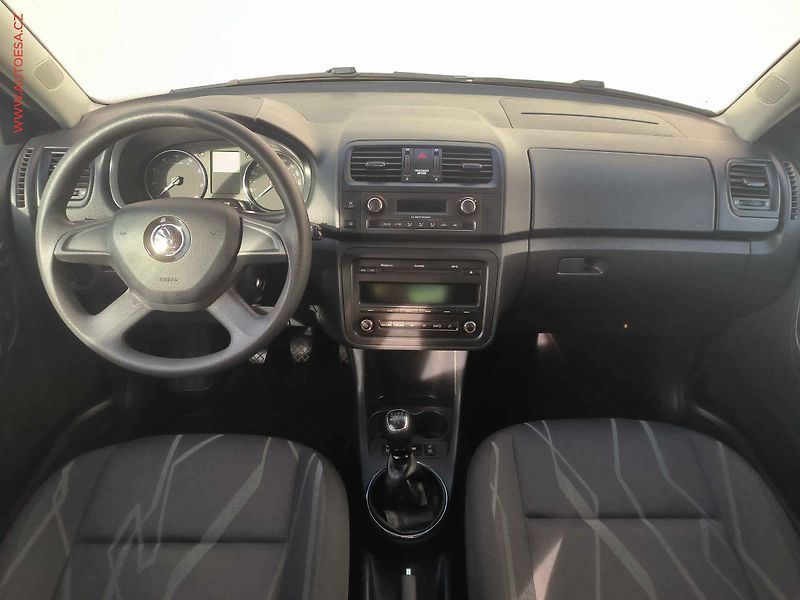 Škoda Fabia (2013) 1.2 TSi, Ambition Fresh - fotka 8 z 16