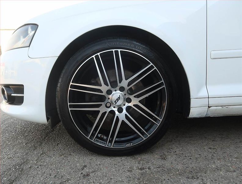 Audi A3 (2011) 2.0 TDI, 4X4, Navi - fotka 15 z 16