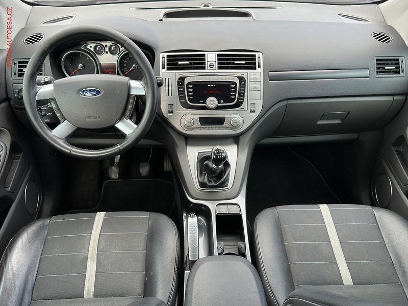 Ford Kuga (2009) 2.0. TDCI 4x4, AC, výhřev - fotka 8 z 20