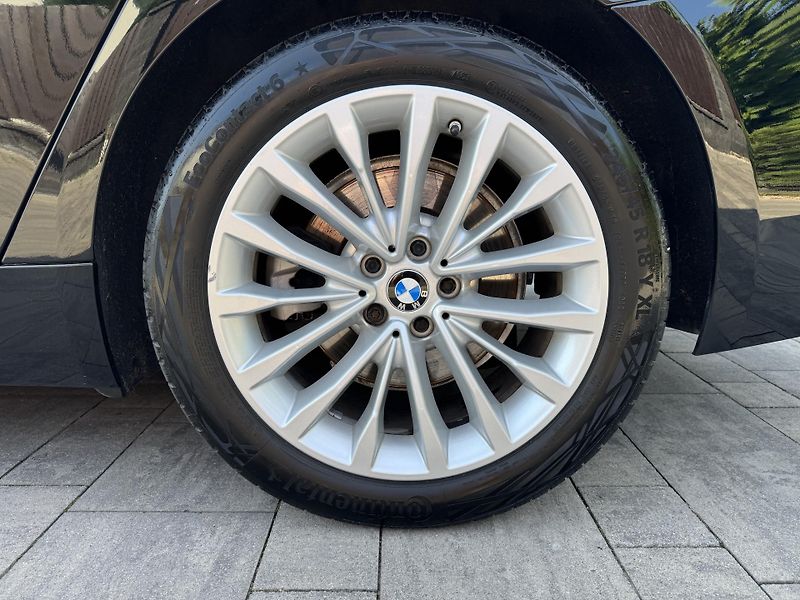 BMW Řada 5 (2023) 520xd, Luxury Line, Panorama - fotka 8 z 48