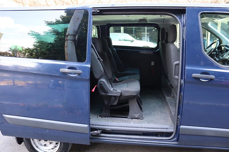 Ford Transit Custom 2.2TDCI 74kW 8 MÍST - fotka 43 z 50