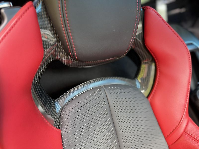 Chevrolet Corvette (2021) Z51-LIFT-CARBON-VZDUCH-TOP- - fotka 17 z 20